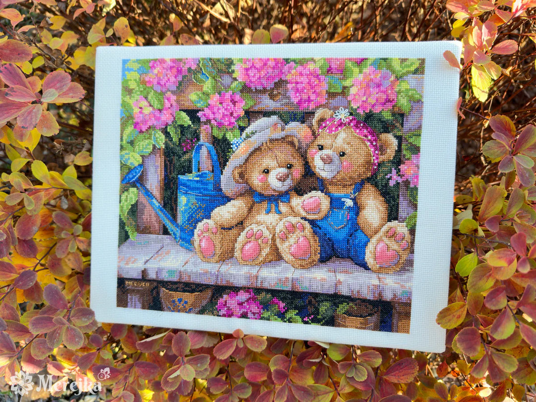 Garden Friends K-265 Counted Cross-Stitch Kit
