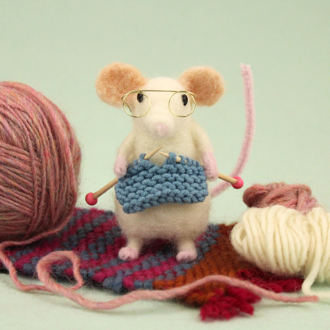 Felting Kit - Knitting Mouse Needle Felt Kit