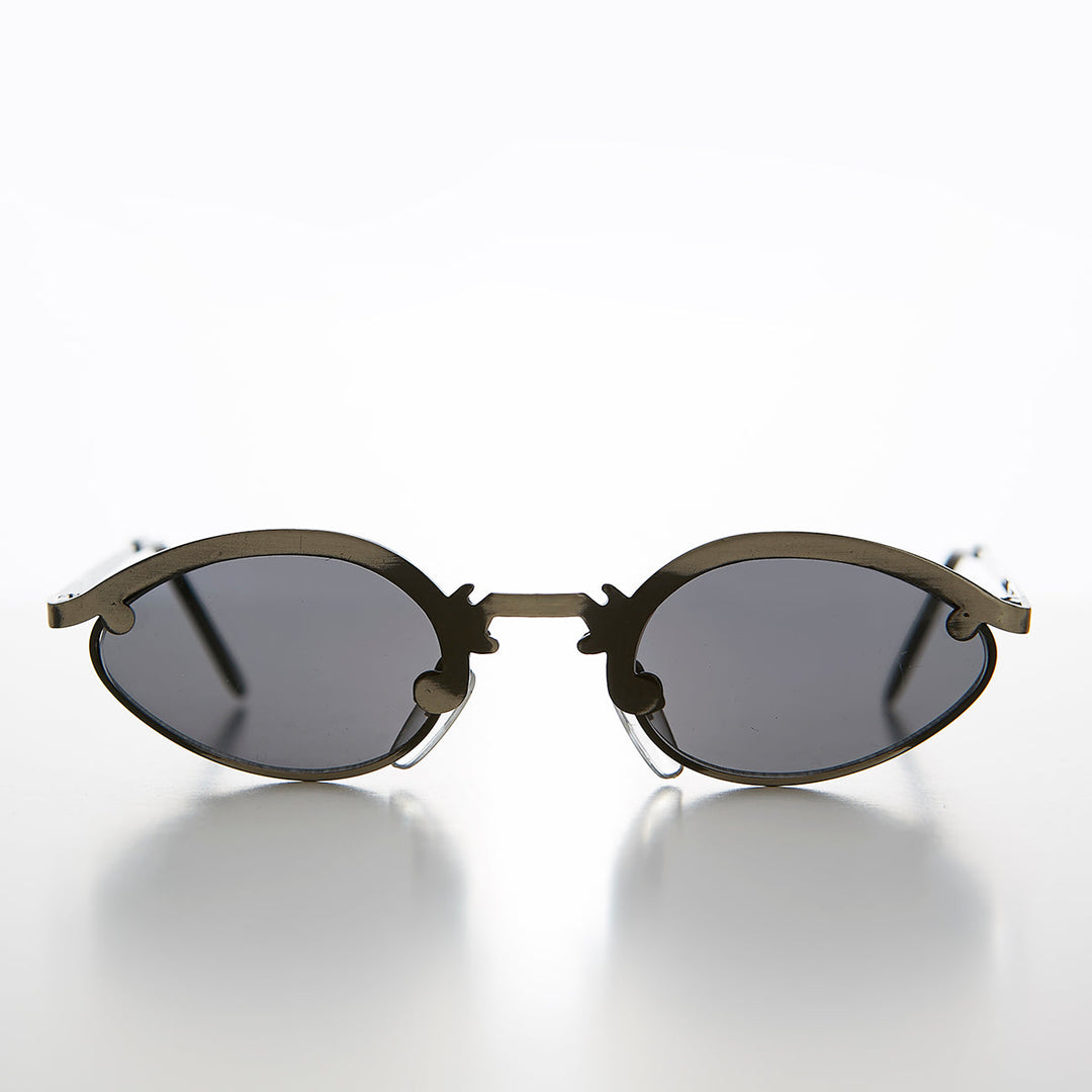 Unique Oval Metal Vintage 90s Sunglass - Lotus