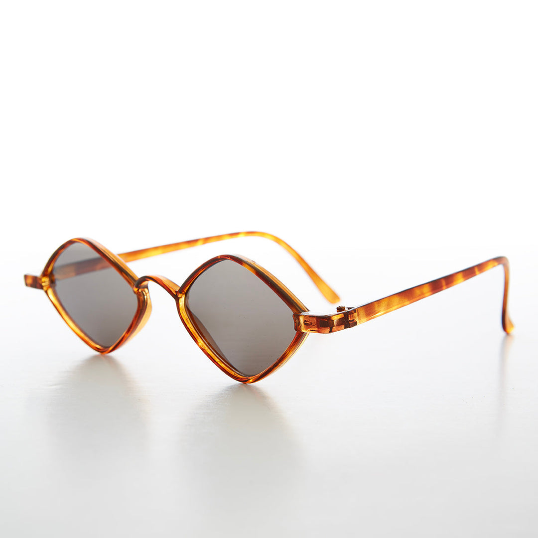 Diamond Shape Vintage Sunglasses - Marvel