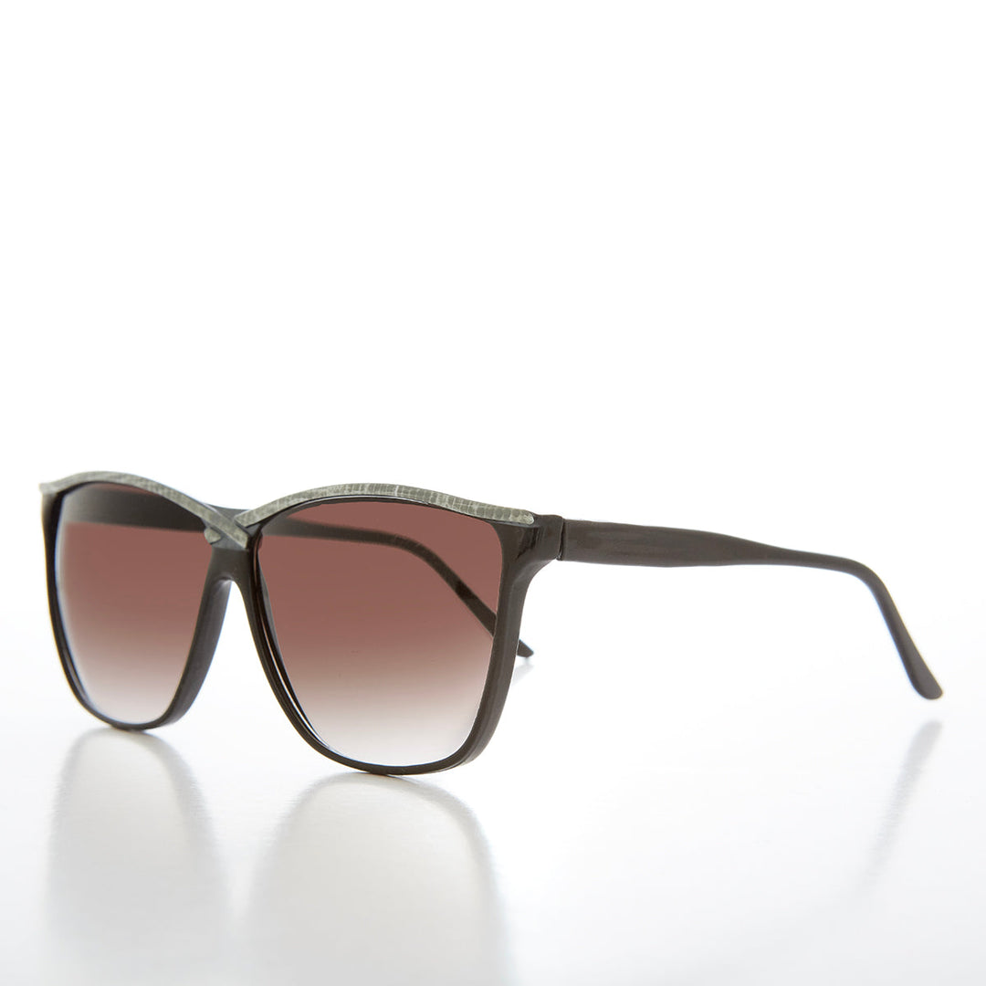 Classic Full Coverage Women's Sunglasses - Mitzy