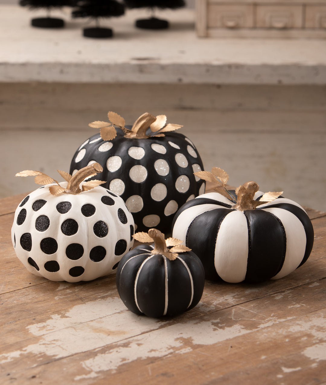 Medium Dottie Blanc Pumpkin by Bethany Lowe Designs, image 2