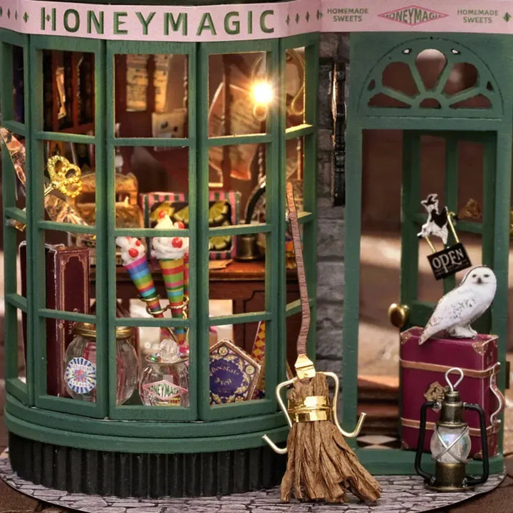 Miniature Wizardi Roombox Kit - Magic Shop Dollhouse Kit