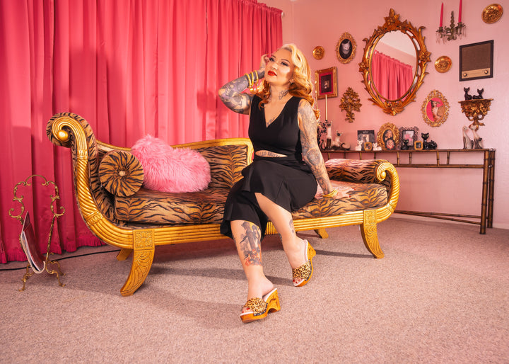 Souvenir/without Ankle Strap - in Leopard Fur