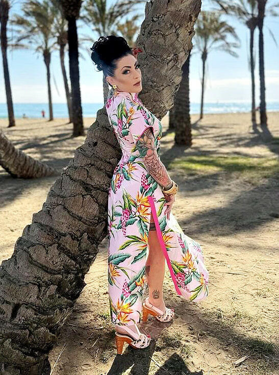 the Rockin' Tiki - with a Vixen Pink Leather and Leopard Slingback