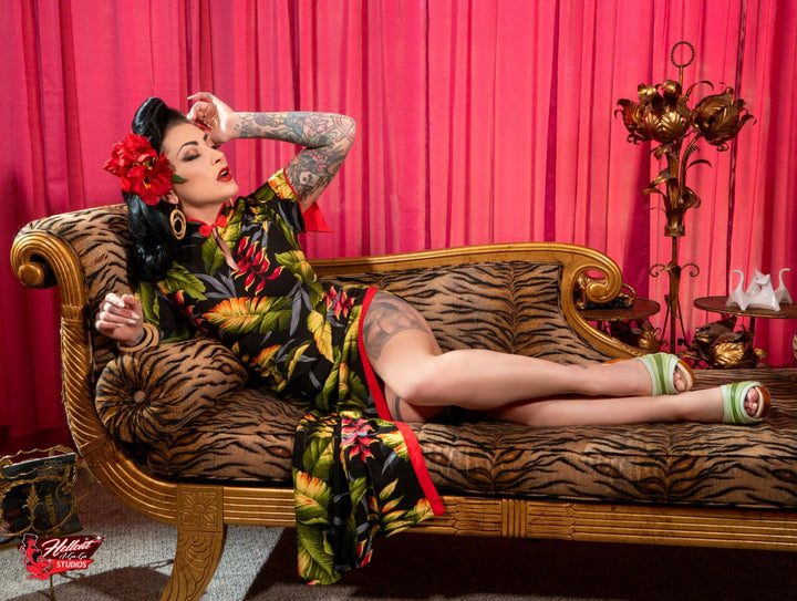 the Souvenir/without Ankle Strap - in Olive