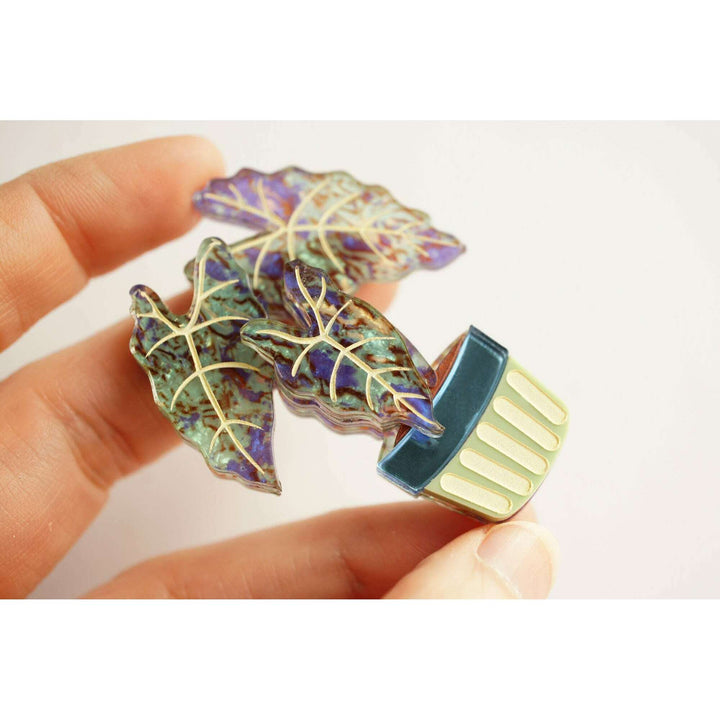 Alocasia Elephant Ear Plant Brooch – view 3