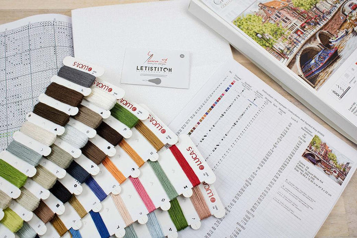 Amsterdam BU5005L Counted Cross-Stitch Kit