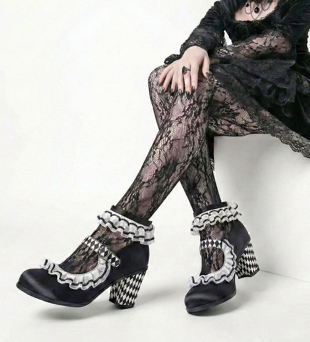 Arlequin Women's Mary Jane MId Heels