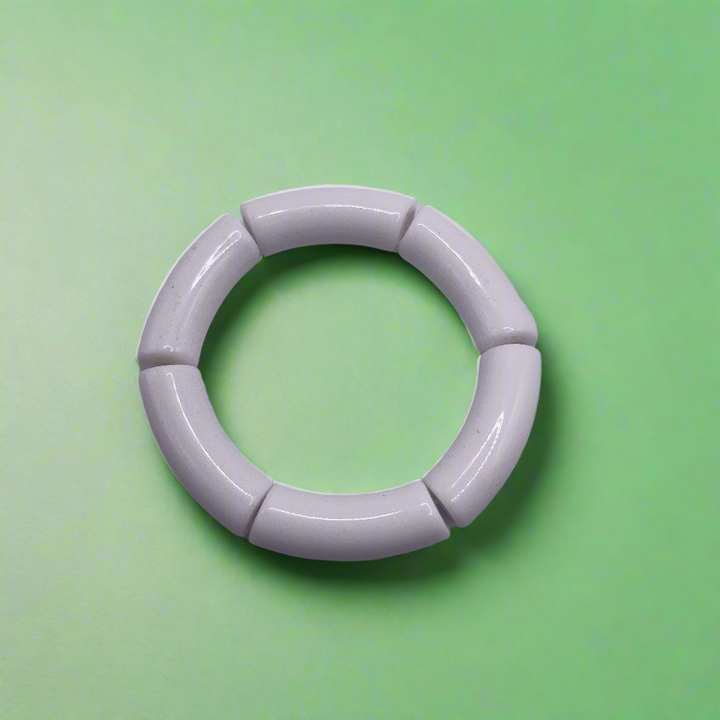 Chunky Vintage-Inspired Resin Bangle