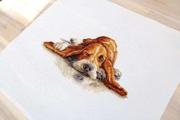 Basset  B2341L Counted Cross-Stitch Kit