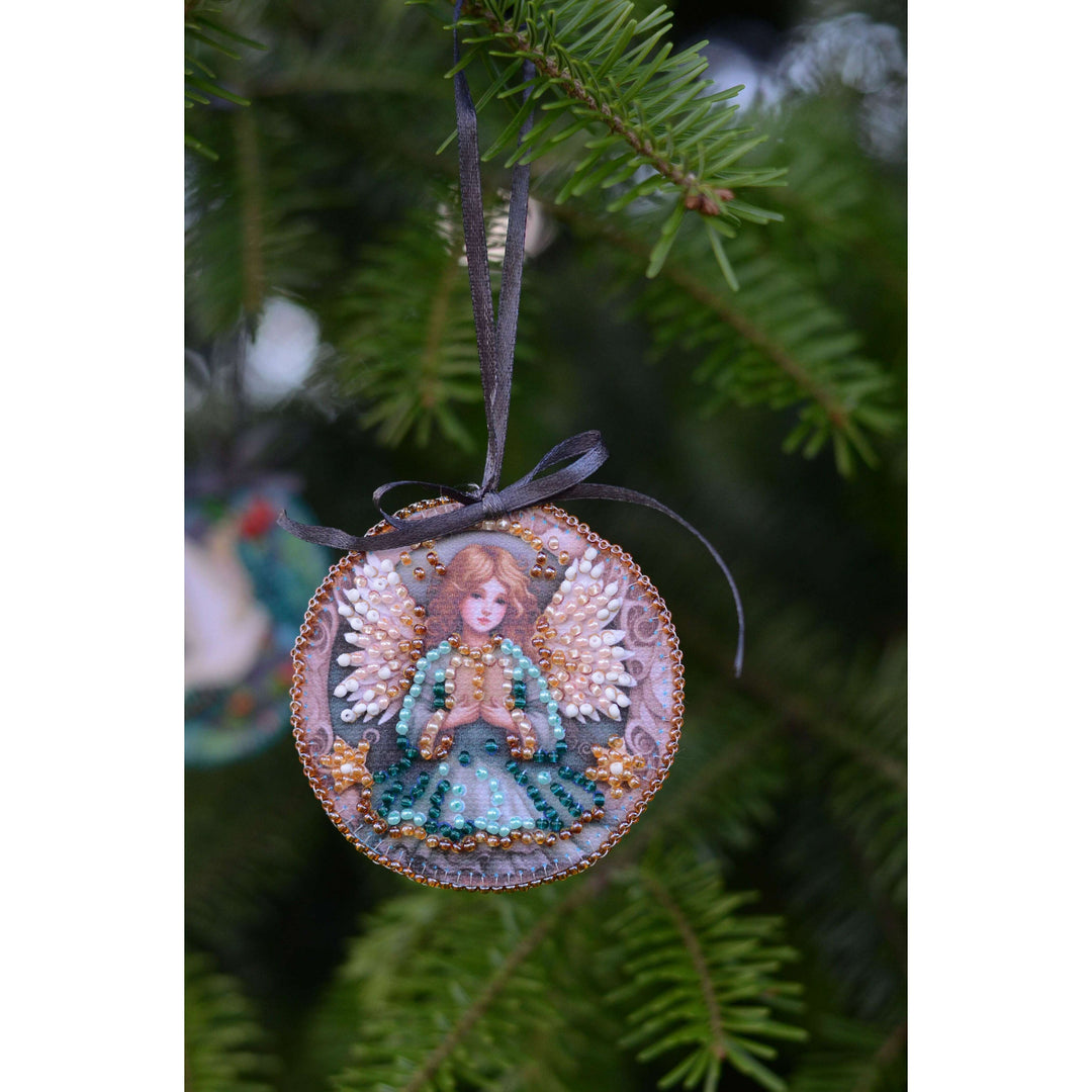 Bead Embroidery Kit Decoration - The spirit of the holiday ABT-032