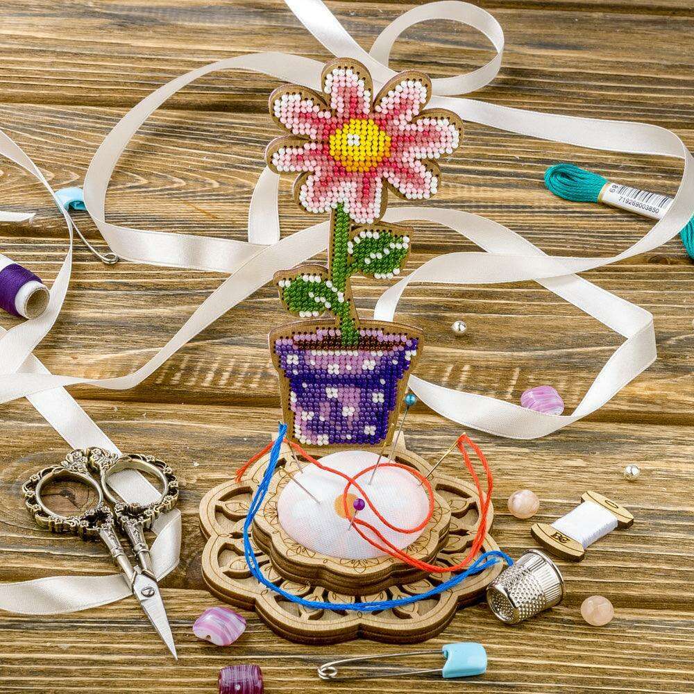 Bead embroidery kit on wood FLK-280