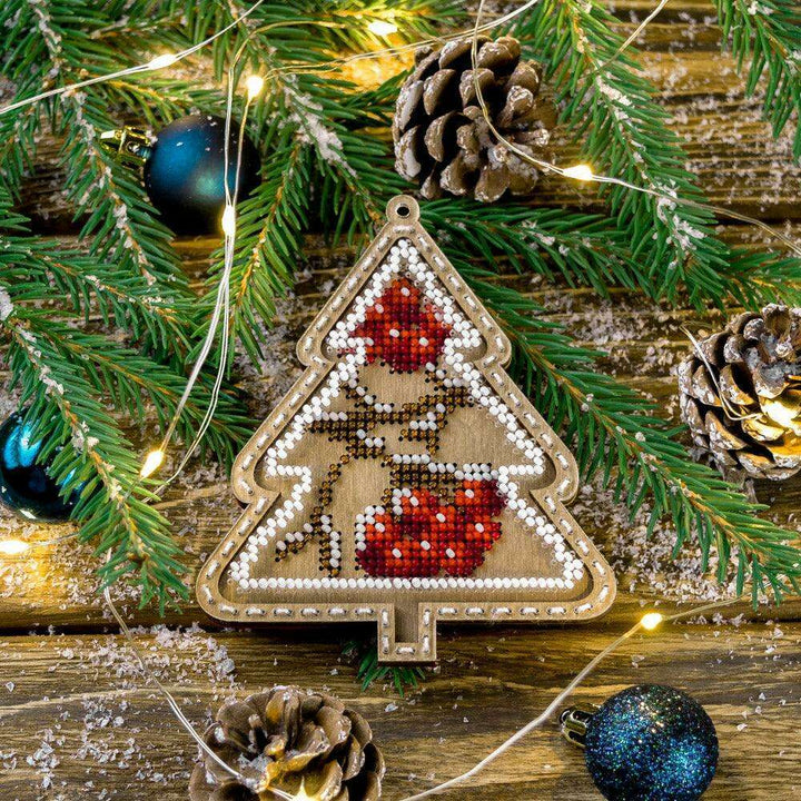 Bead embroidery kit on wood FLK-374
