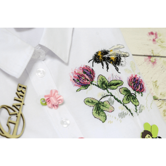 Bee Cross Stitch on Clothes kit B-531 / SV-531