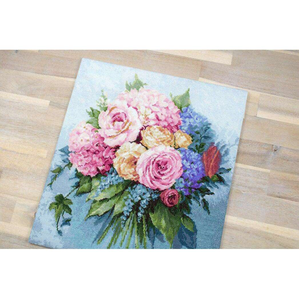 Bouquet B2371L Counted Cross-Stitch Kit