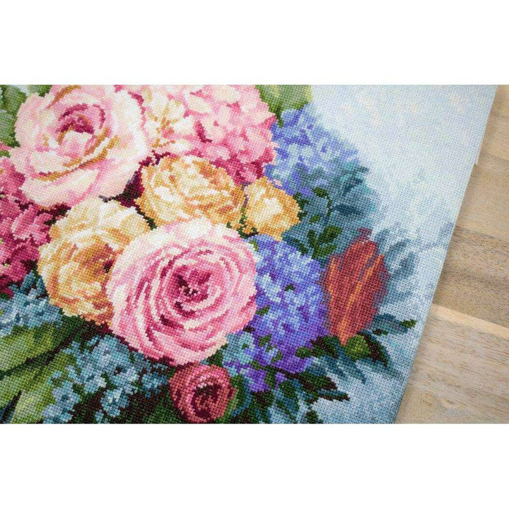 Bouquet B2371L Counted Cross-Stitch Kit