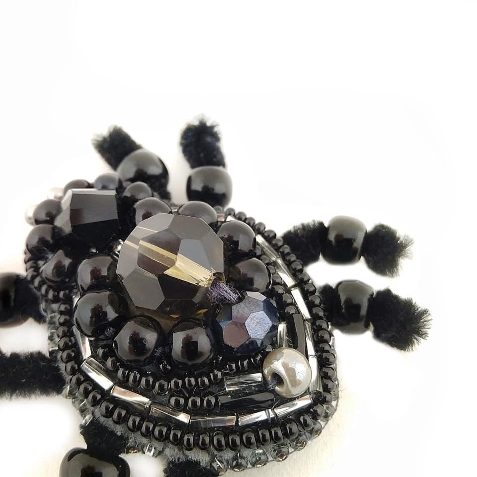 BP-229C Beadwork kit for creating brooch Crystal Art "Spider"
