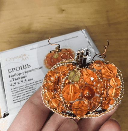 BP-242C Beadwork kit for creating brooch Crystal Art "Pumpkin"