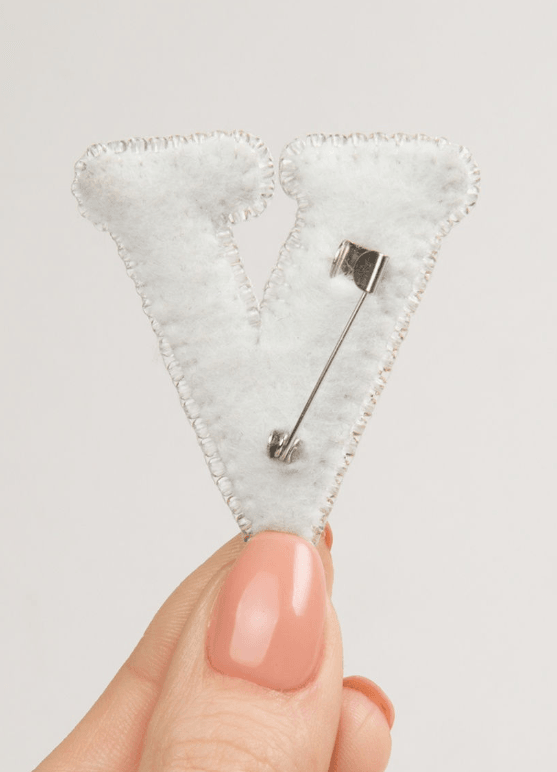 BP-259C Beadwork kit for creating brooch Crystal Art "Victoria"