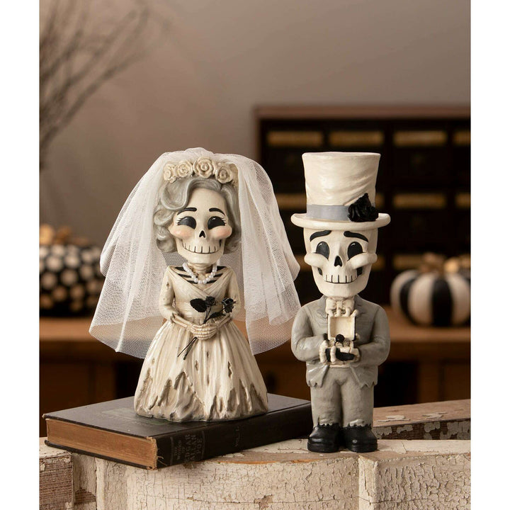 Bride Evangeline Skelly by Bethany Lowe Designs, image 5