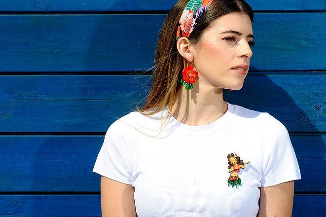Brunette Hula Girl Brooch by Laliblue - Quirks!