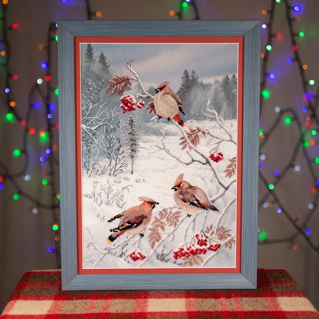 BT-528C Embellished stitch kit Crystal Art "Winter treat"