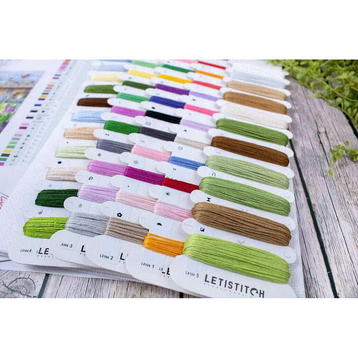 Busy Bee Hotel L8104 Counted Cross Stitch Kit