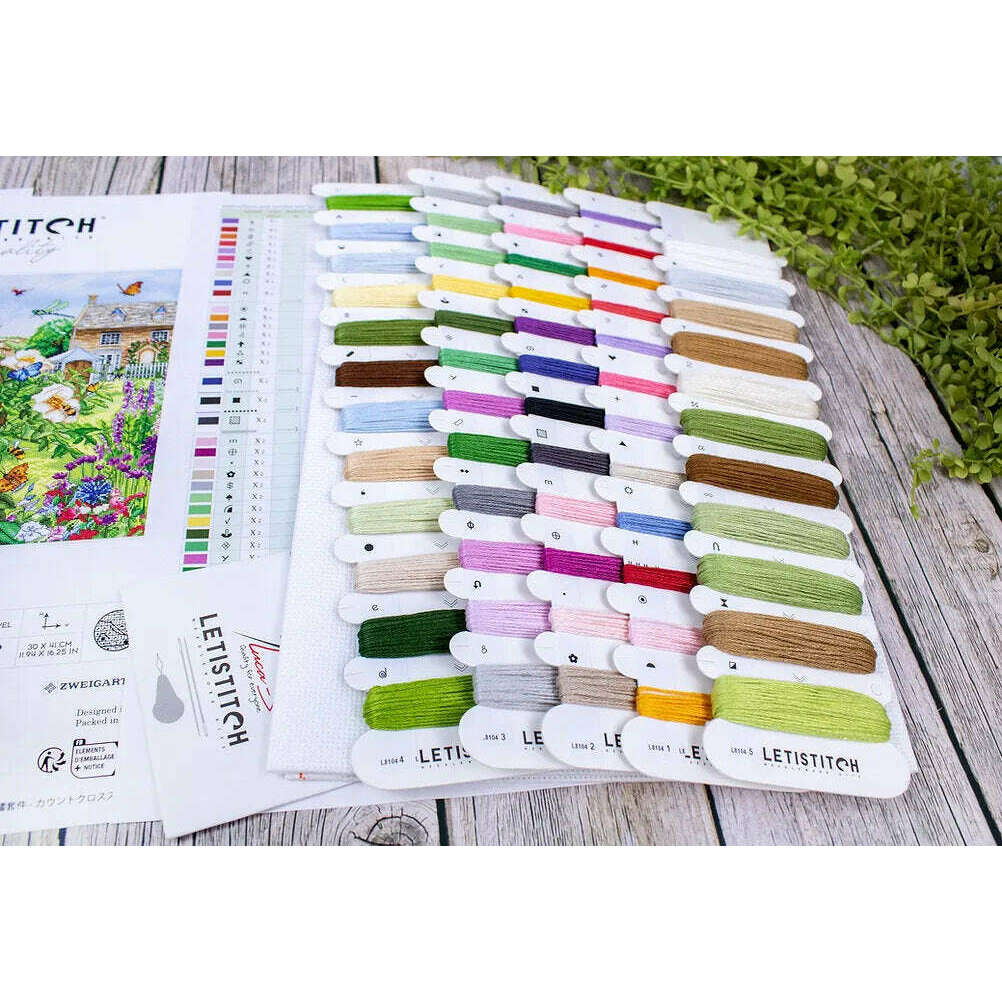 Busy Bee Hotel L8104 Counted Cross Stitch Kit
