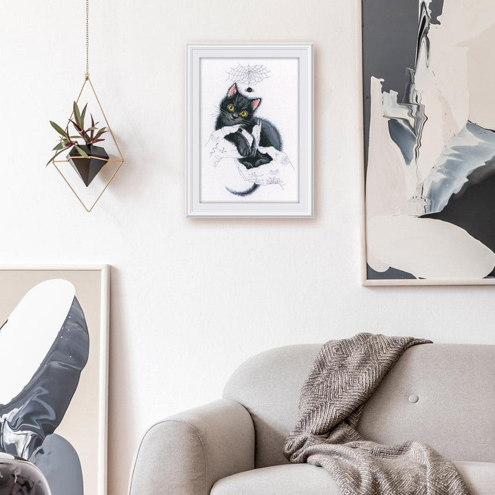 Cat magic M905 Counted Cross Stitch Kit