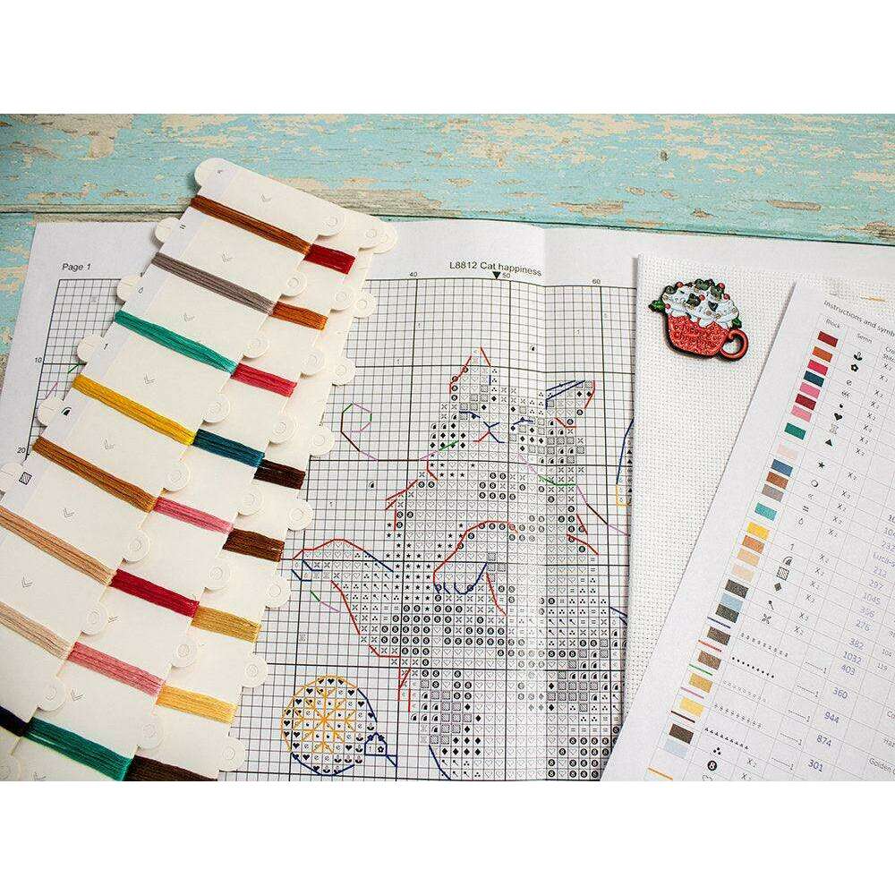 Cat's Happiness L8812 Counted Cross Stitch Kit