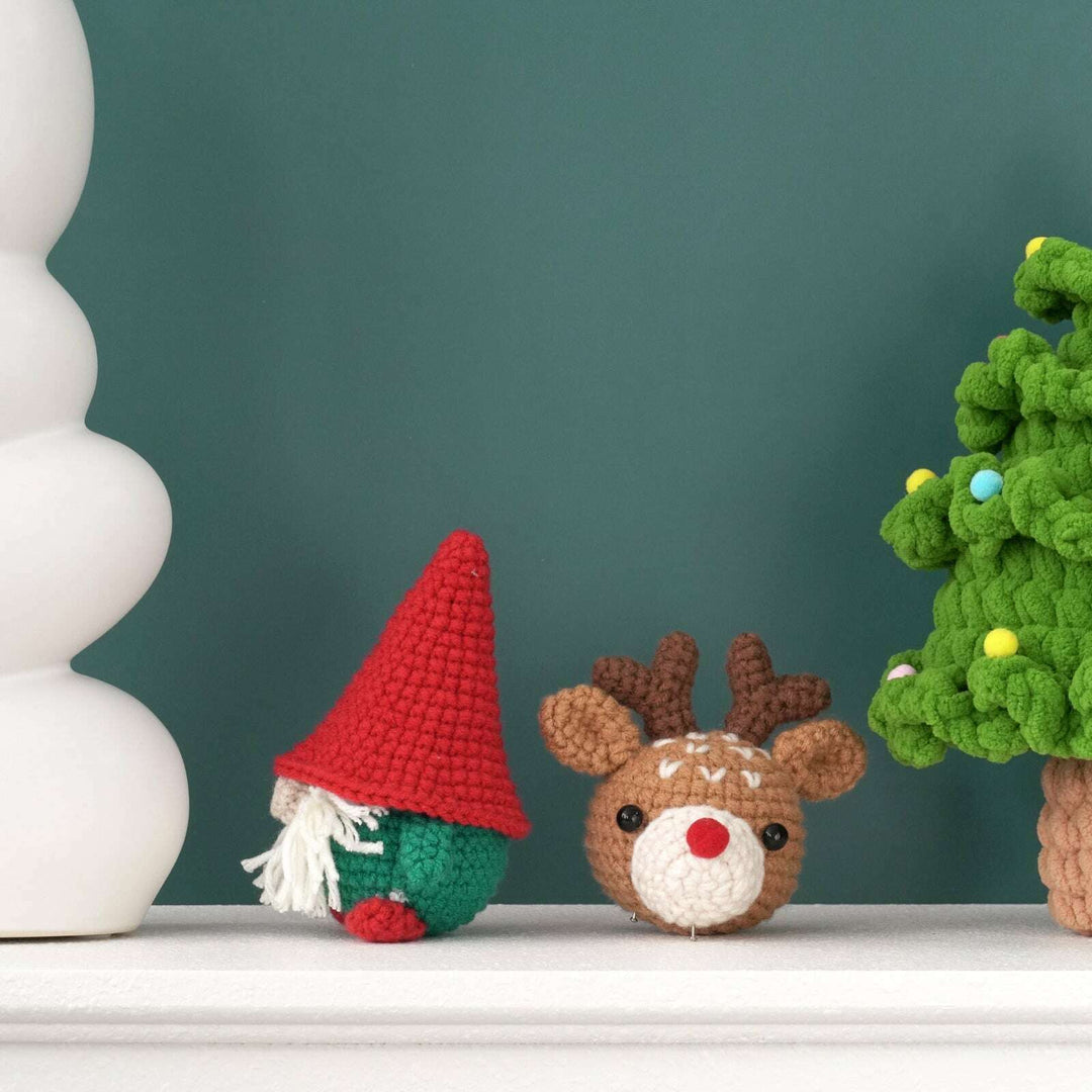 Christmas Amigurumi DIY Crochet Kit Wizardi F07N8-M118