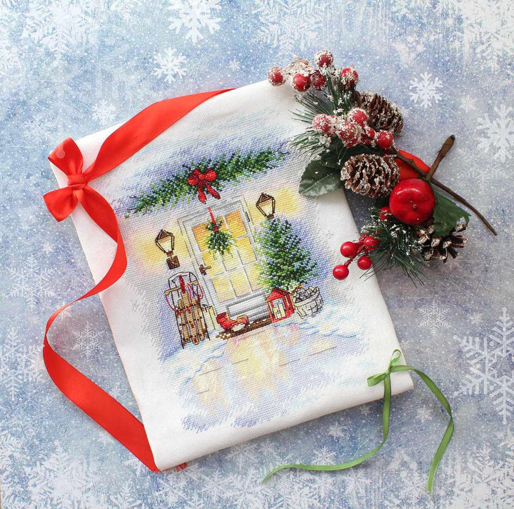 Christmas Door Cross Stitch Kit A-018 / SA-018