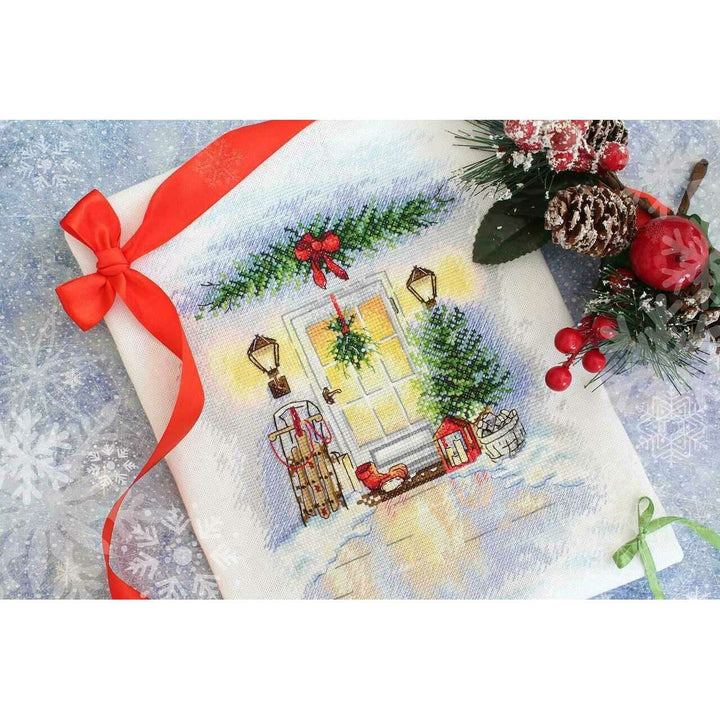 Christmas Door Cross Stitch Kit A-018 / SA-018