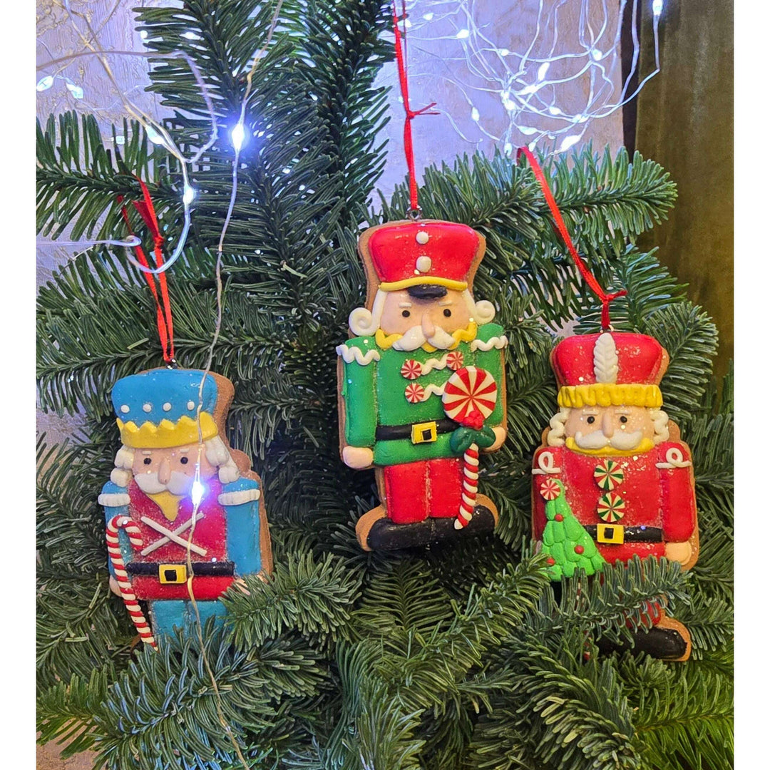 Christmas Ornament - Gingerbread Green Soldier. Wizardi Festive Decoration F07-N2-4-A2584C