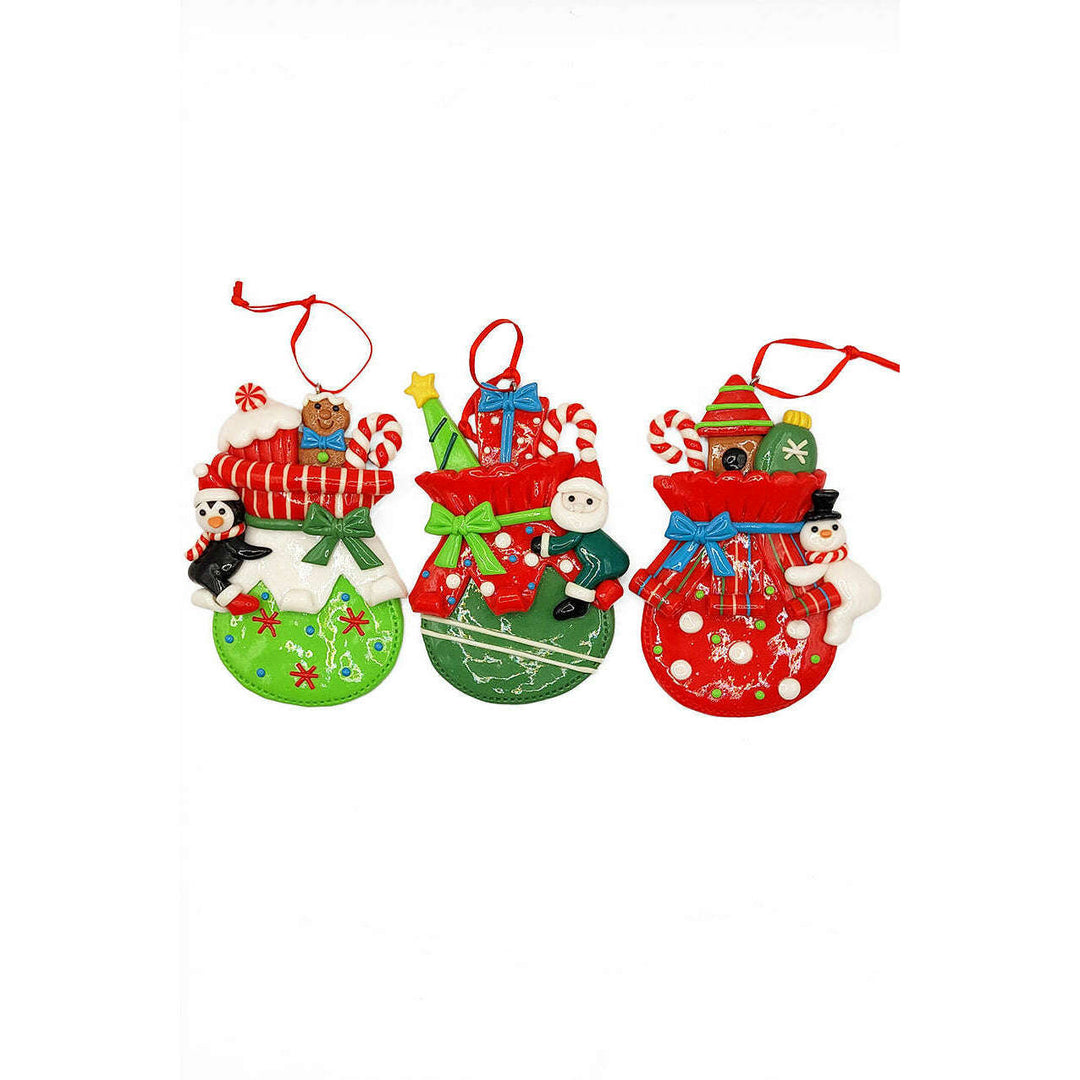 Christmas Ornament - Glossy Gingerbread Gift Bag with Penguin. Wizardi Festive Decoration F07-N2-11-AA440B