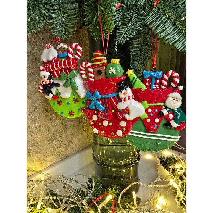 Christmas Ornament - Glossy Gingerbread Gift Bag with Santa. Wizardi Festive Decoration F07-N2-11-AA440C
