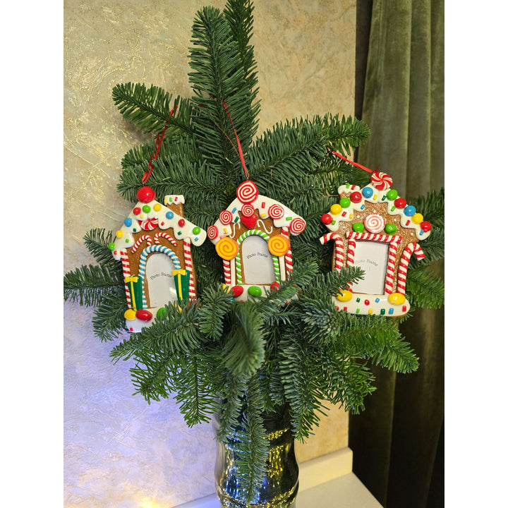 Christmas Ornament - Glossy Gingerbread Gingerbread House Frame. Wizardi Festive Decoration F07-N2-8-SEE200B