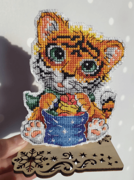 Christmas Tree Ornament. Baby Tiger P-588 Plastic Canvas Counted Cross Stitch Kit