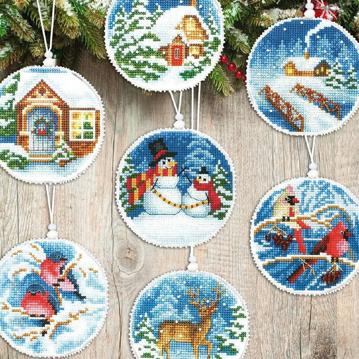 Christmas tree toy. Plastic Canvas Cross-stitch kit T-18C "Winter evening"