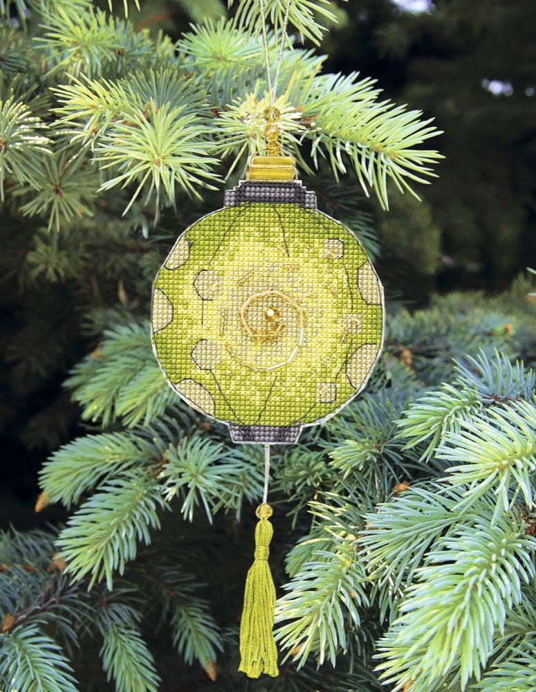 Christmas tree toy. Plastic Canvas Cross-stitch kit T-23C "Colorful lanterns"