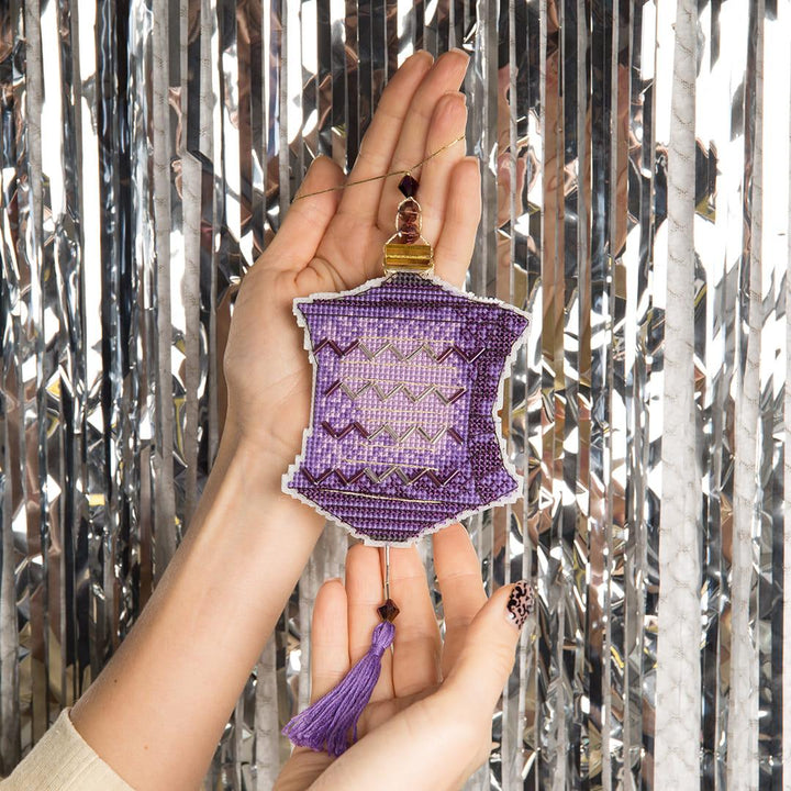 Christmas tree toy. Plastic Canvas Cross-stitch kit T-24C "Colorful lanterns"