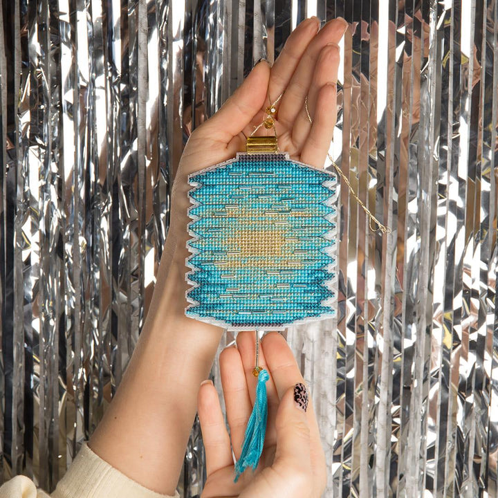 Christmas tree toy. Plastic Canvas Cross-stitch kit T-26C "Colorful lanterns"