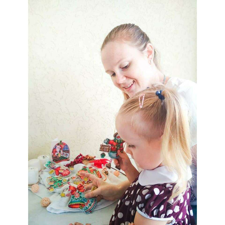 Christmas tree toy. Plastic Canvas Cross-stitch kit T-01C