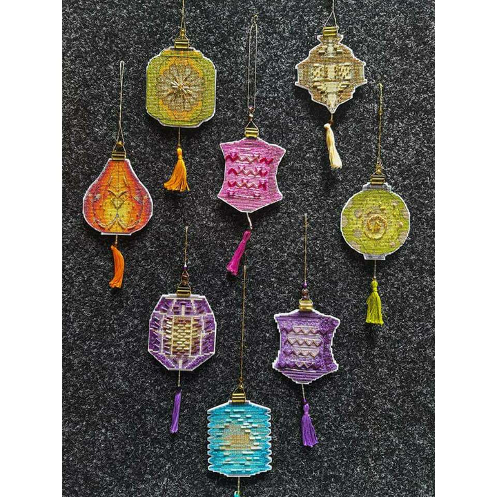 Christmas tree toy. Plastic Canvas Cross-stitch kit T-24C "Colorful lanterns"