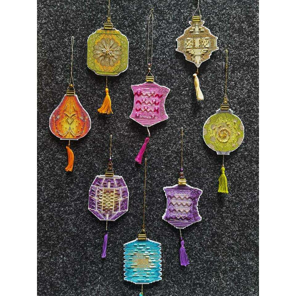 Christmas tree toy. Plastic Canvas Cross-stitch kit T-27C "Colorful lanterns"