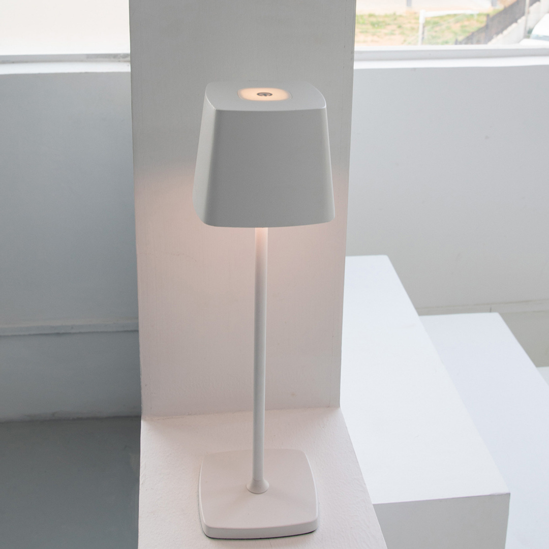 Flexilamp™ Portable Table Lamp