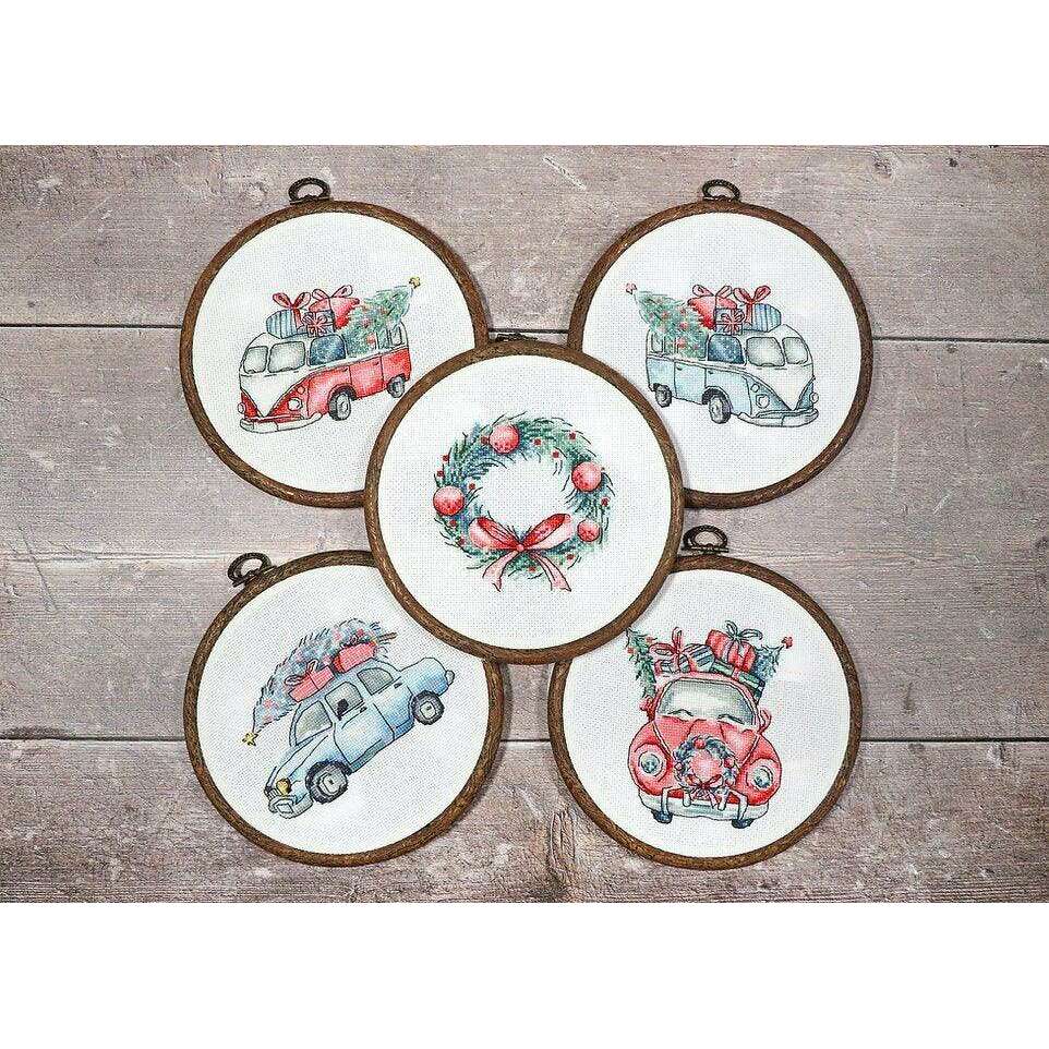 Counted Cross Stitch Kit Christmas Retro Cars / Kit of 5 Leti965