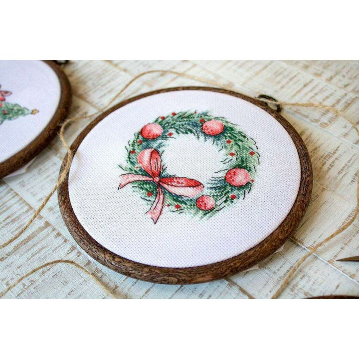 Counted Cross Stitch Kit Christmas Retro Cars / Kit of 5 Leti965