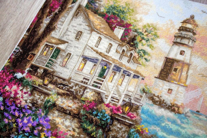 Counted Cross Stitch Kit Cottage by the sea Leti962